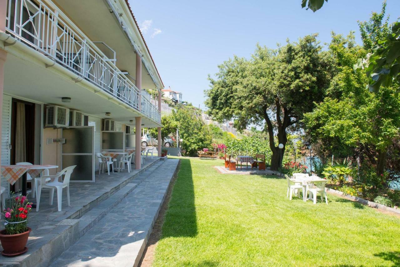 Pension Giannis Αdults Only Koinyra Exteriör bild